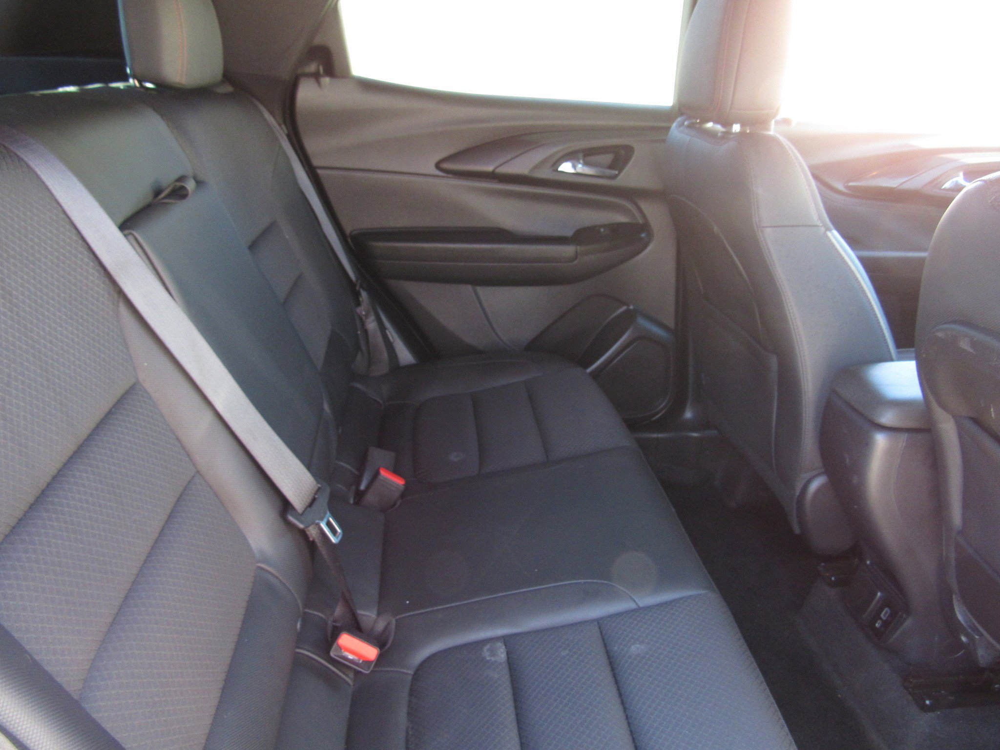 Used 2023 Chevrolet TrailBlazer RS w/ Sun and Liftgate Package image 12
