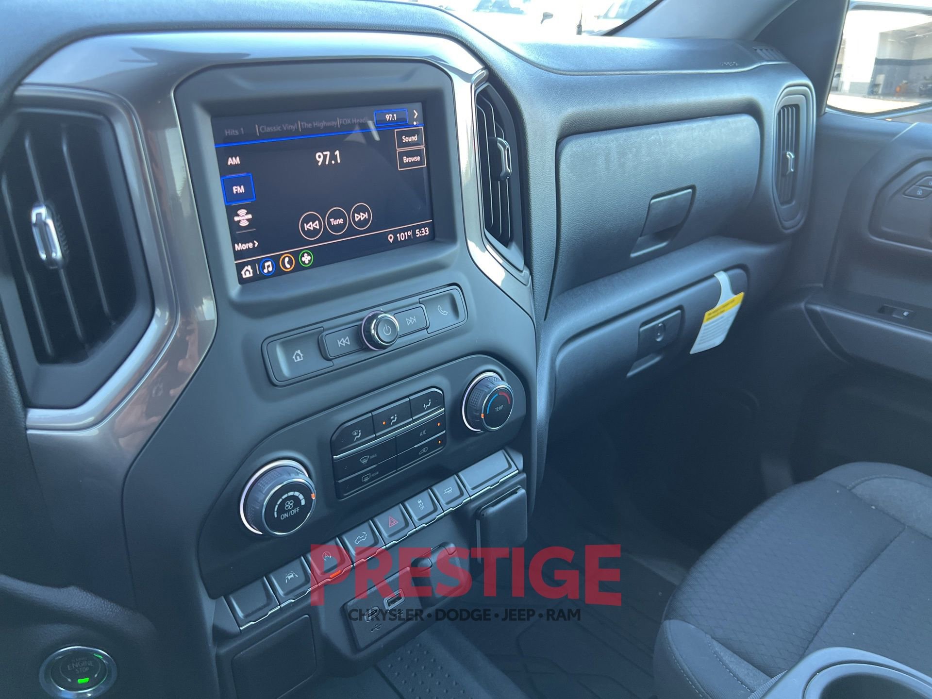 Used 2025 Chevrolet Silverado 1500 Custom w/ Turbomax Blackout Package RWD image 38