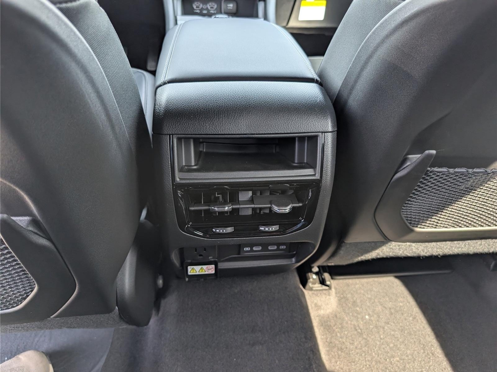 New 2026 Jeep Grand Cherokee Altitude AWD/4WD image 15