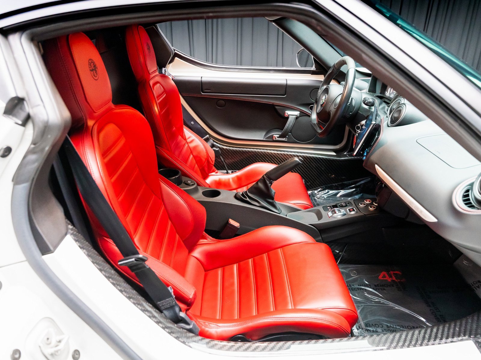 Used 2015 Alfa Romeo 4C Coupe w/ Leather Interior Group image 48