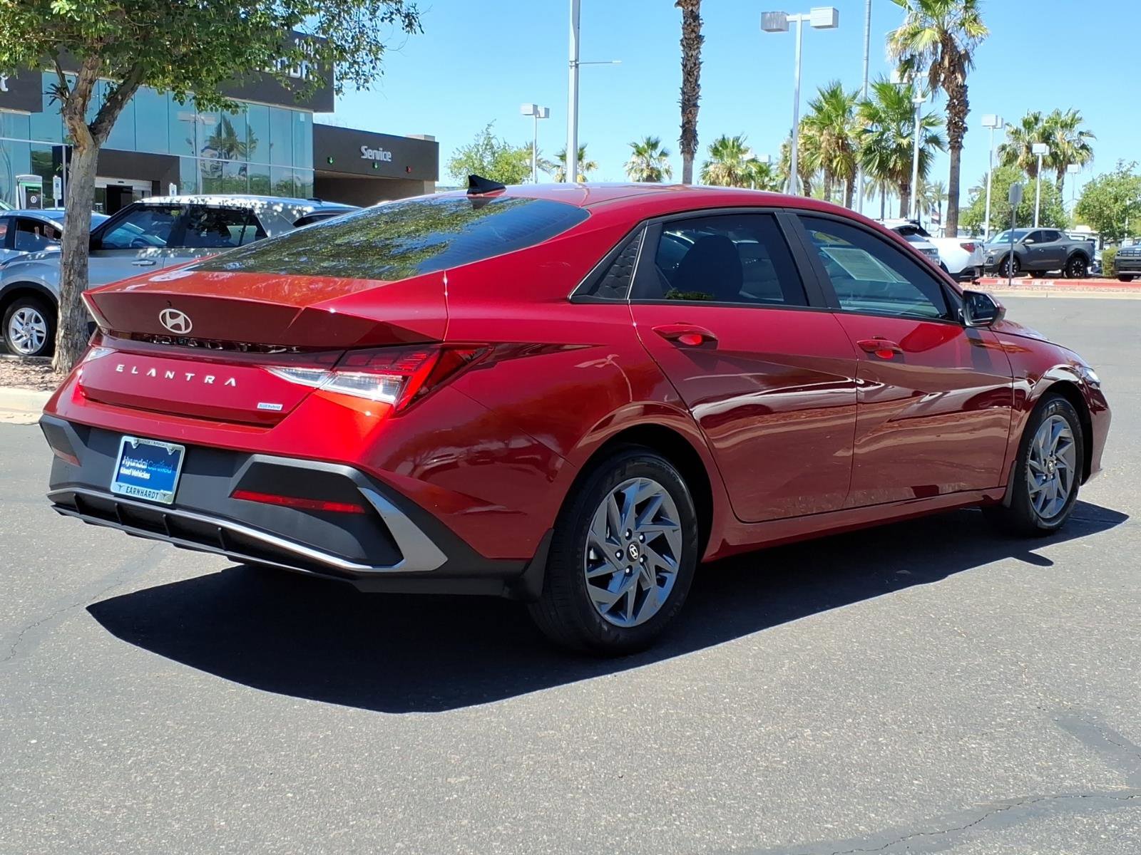 Certified 2024 Hyundai Elantra Blue FWD image 5
