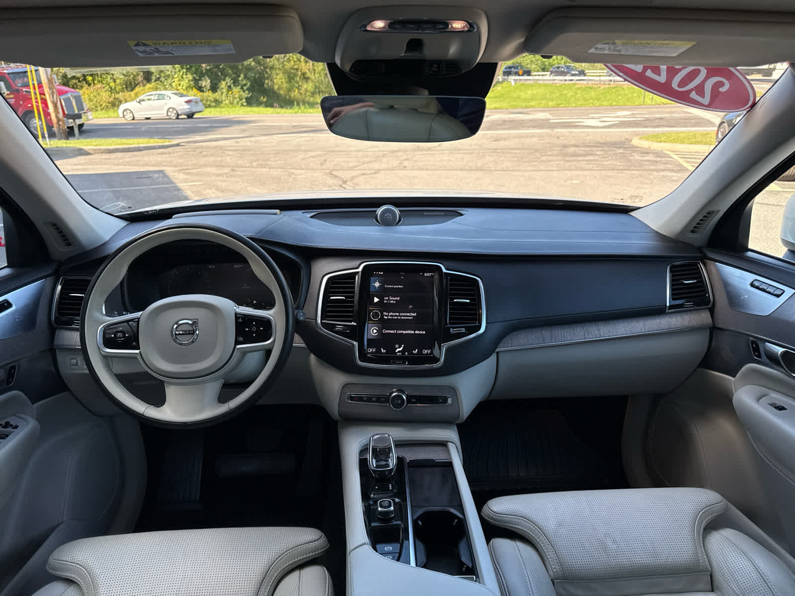 Used 2022 Volvo XC90 T8 Inscription w/ Advanced Package AWD/4WD image 20