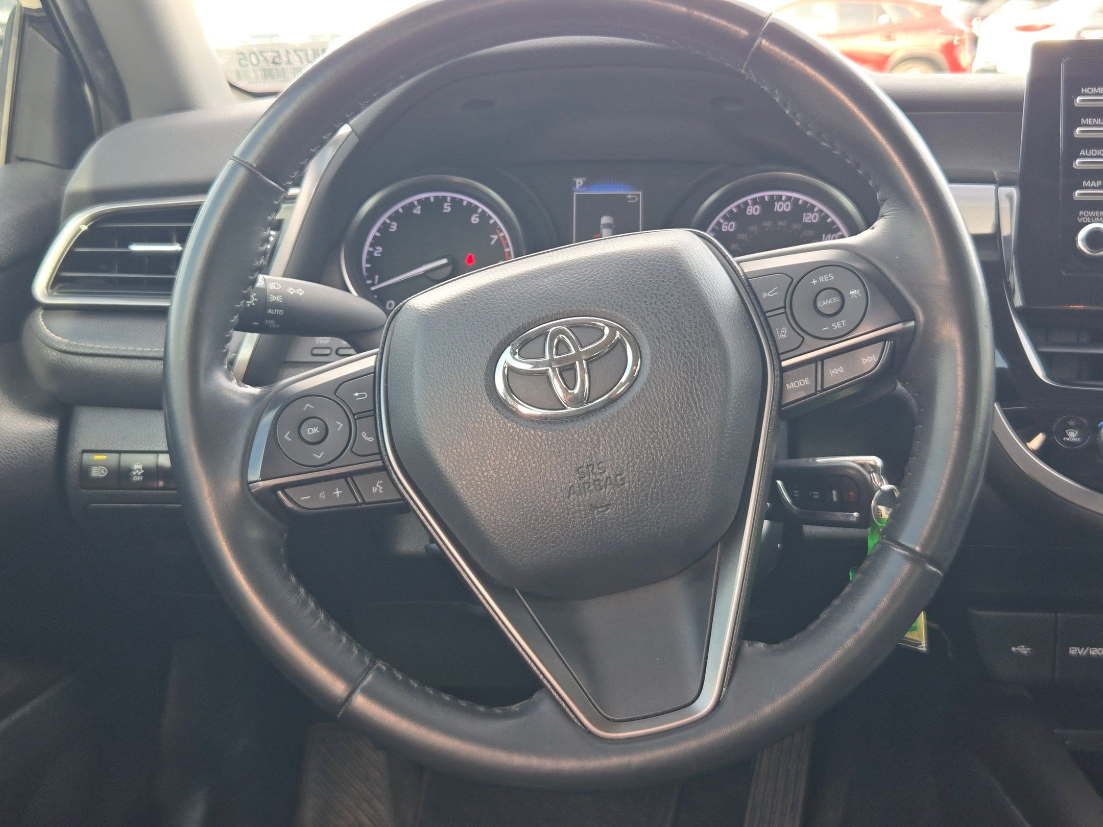 Used 2022 Toyota Camry SE FWD image 18
