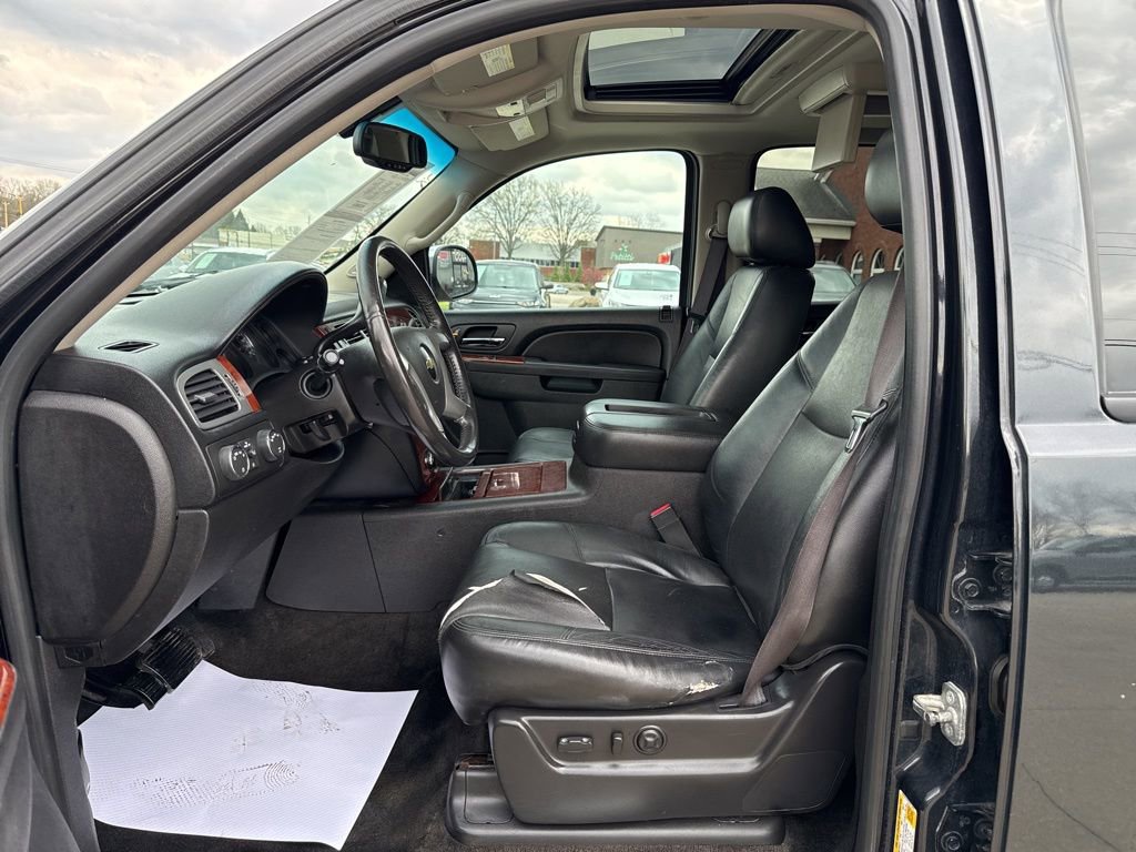 Used 2012 Chevrolet Tahoe LTZ image 28