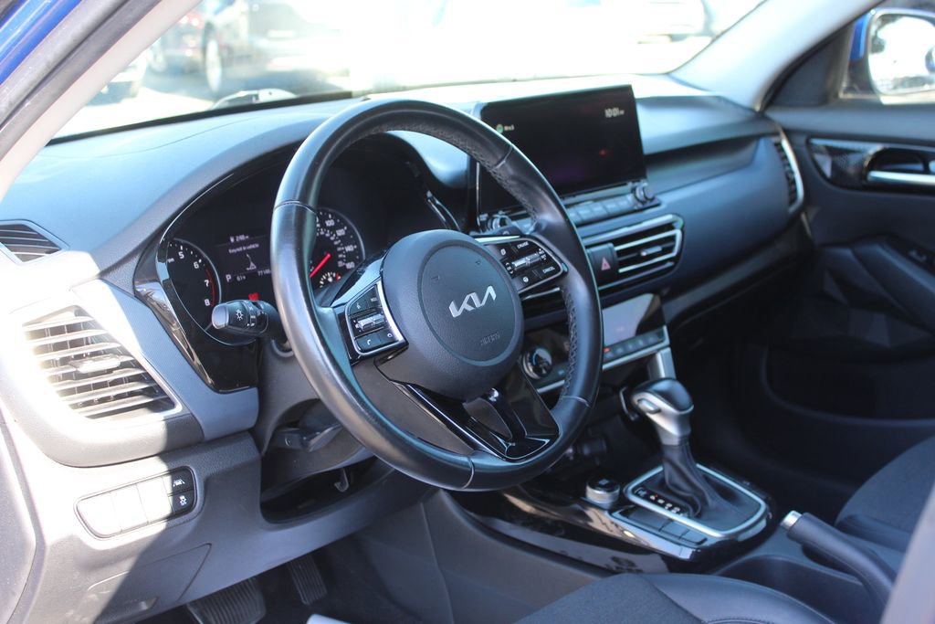 Used 2022 Kia Seltos S image 11