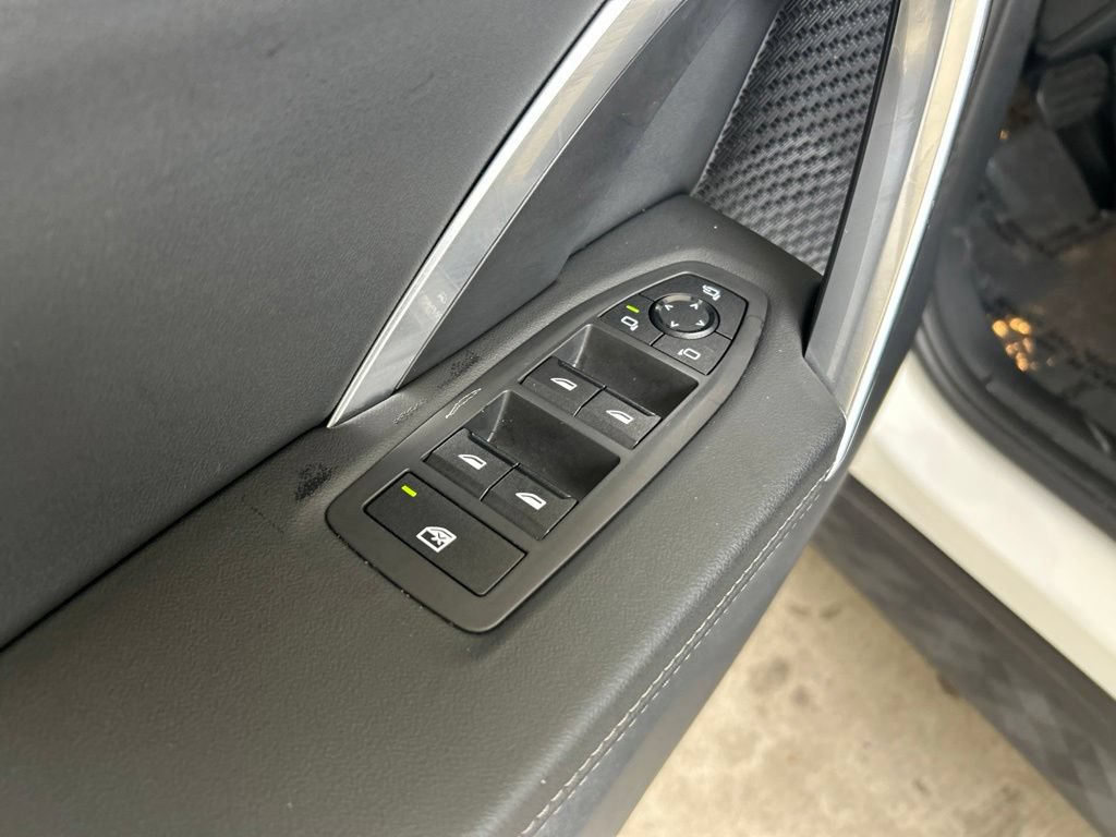Used 2026 BMW X2 xDrive28i AWD/4WD image 40