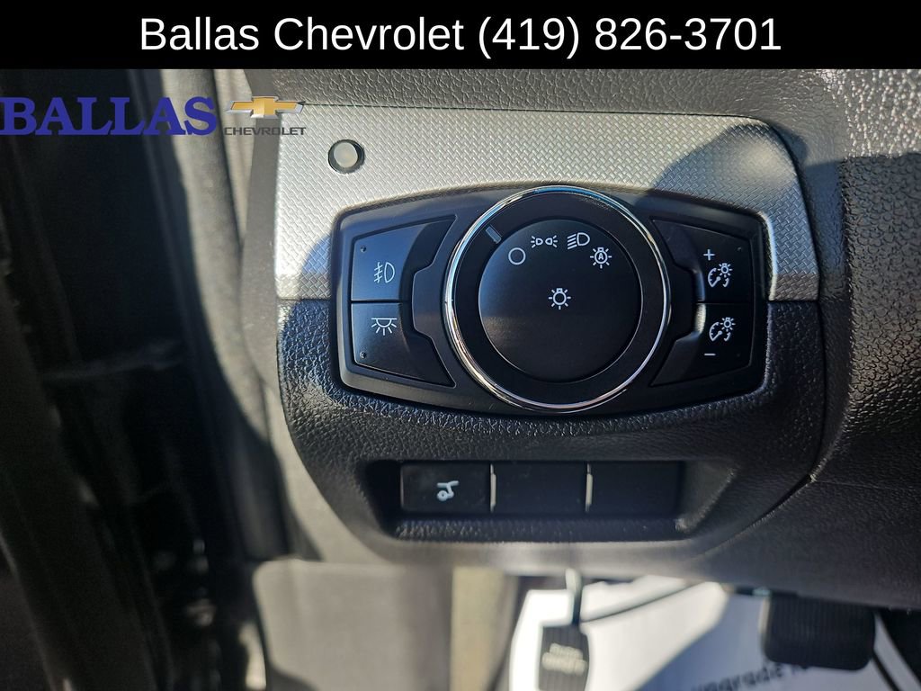 Used 2014 Ford Explorer XLT w/ Equipment Group 202A AWD/4WD image 18