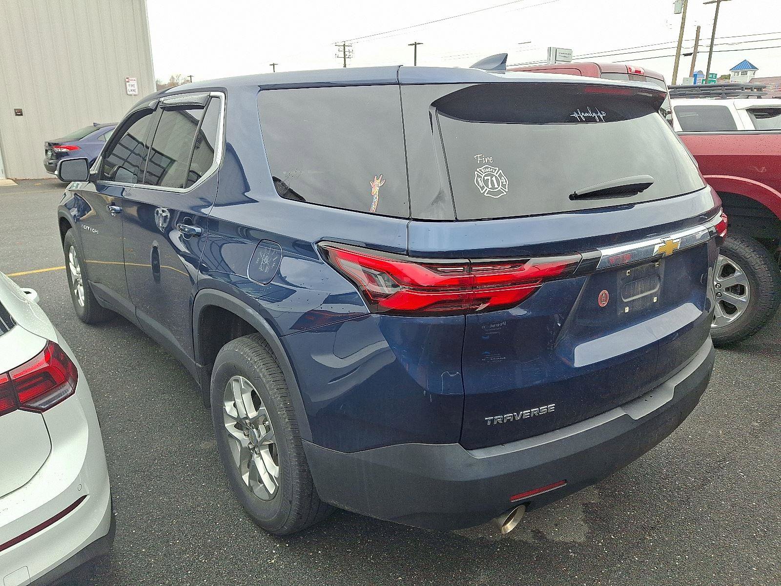 Used 2023 Chevrolet Traverse LS w/ Safety Package image 9
