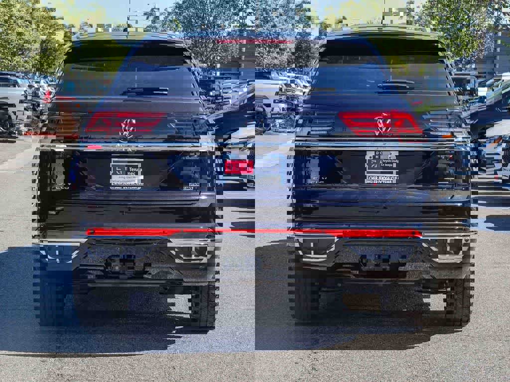 Used 2022 Volkswagen Atlas Cross Sport SEL R-Line image 5