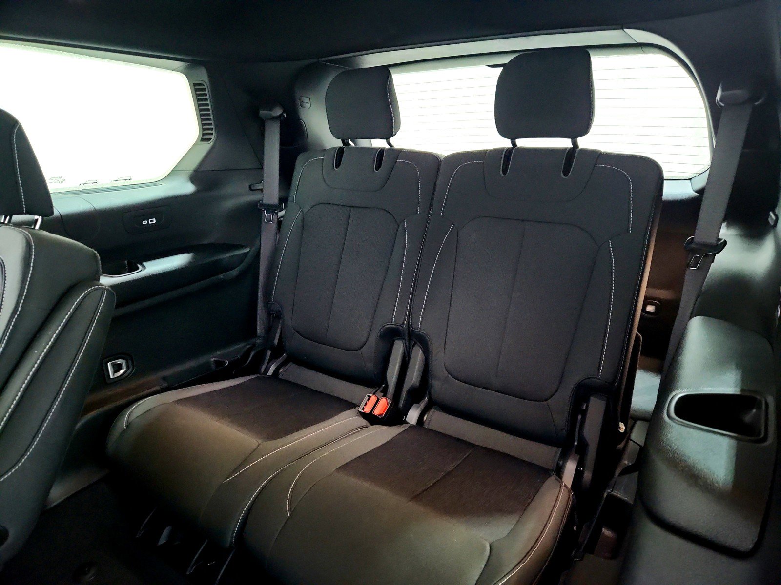 Used 2025 Jeep Grand Cherokee L Laredo w/ Luxury Tech Group I image 25