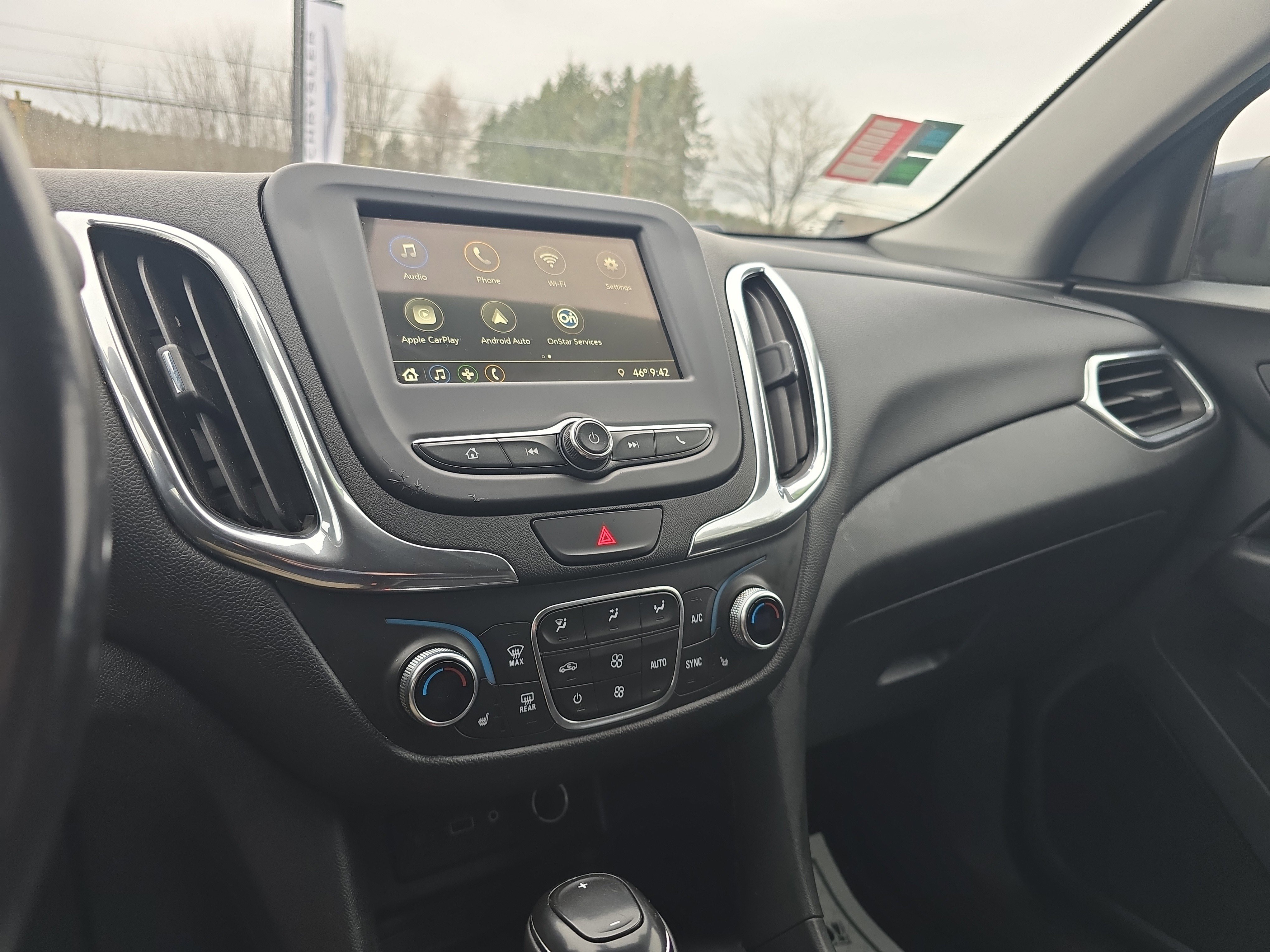 Used 2019 Chevrolet Equinox LT image 24