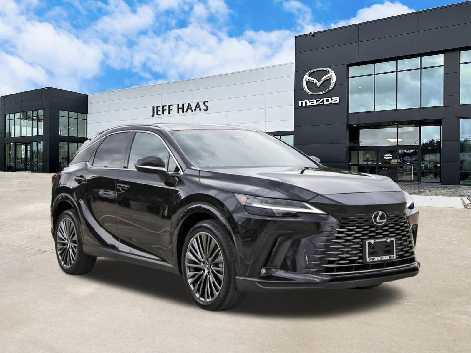 Used 2025 Lexus RX 450h AWD w/ Convenience Package image 4