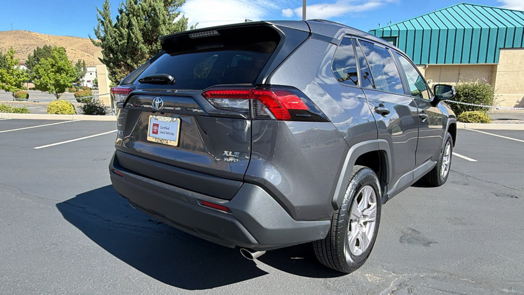 Certified 2025 Toyota RAV4 XLE AWD/4WD image 3