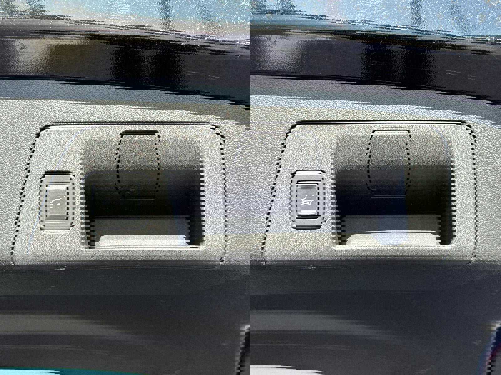 Certified 2023 Buick Envision Essence image 10