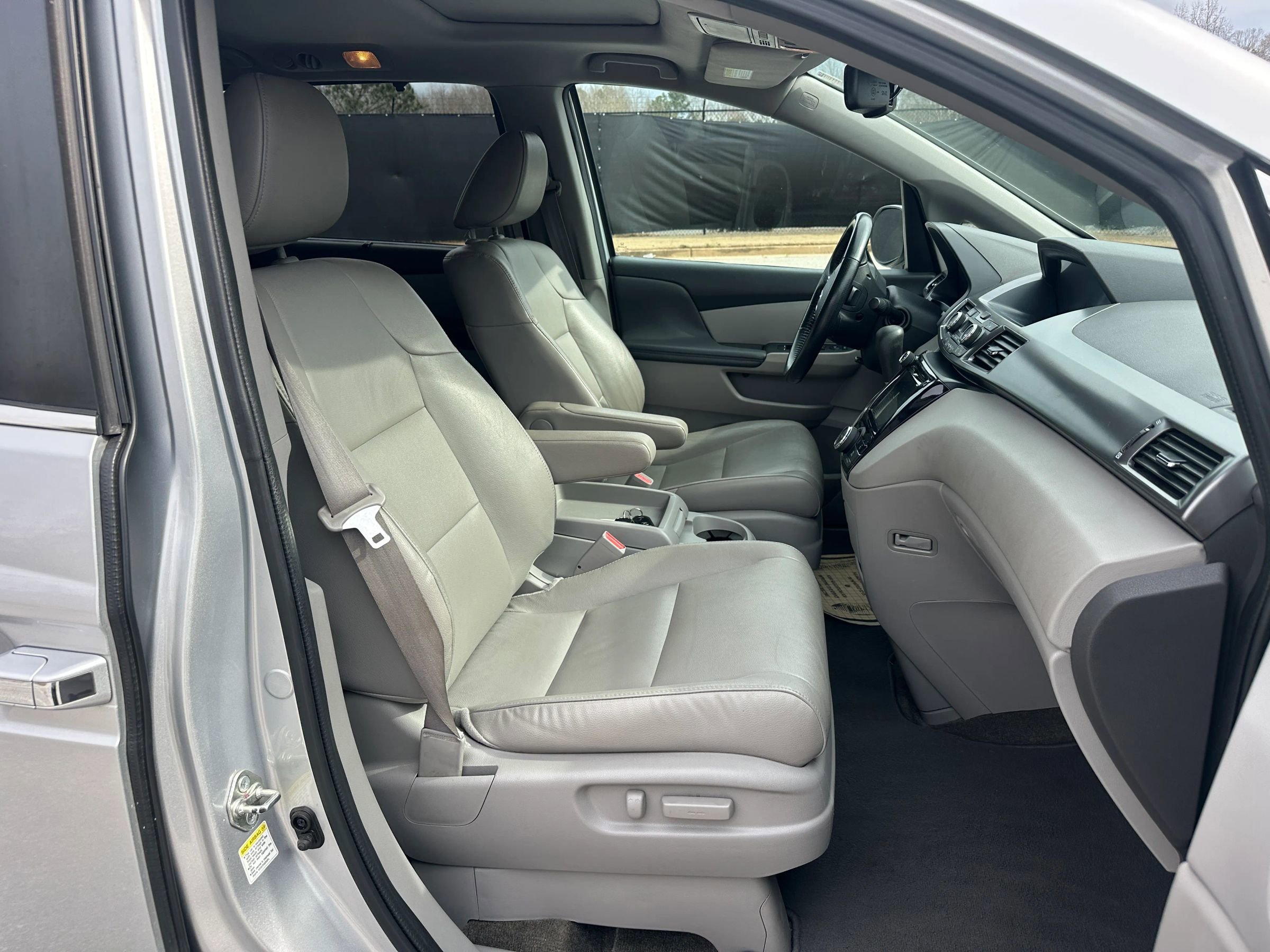 Used 2015 Honda Odyssey EX-L image 10