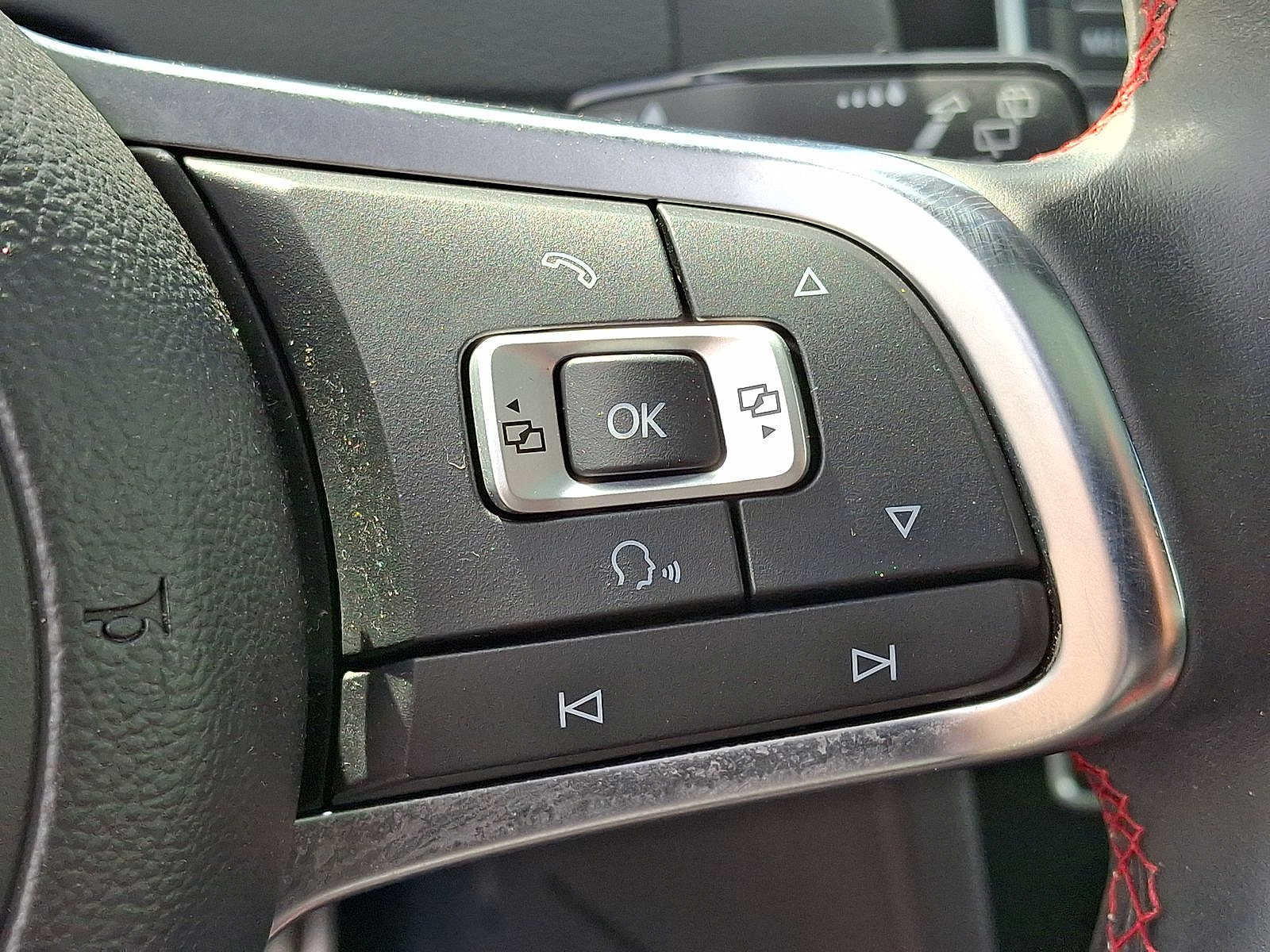 Used 2015 Volkswagen GTI S FWD image 24