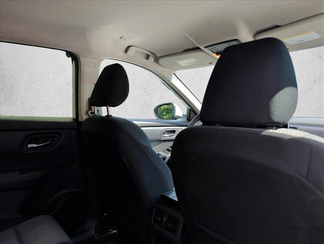 Used 2024 Nissan Rogue SV AWD/4WD image 24