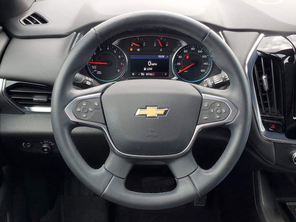 Used 2023 Chevrolet Traverse LT image 25