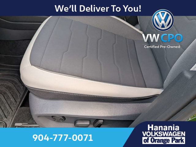 Certified 2026 Volkswagen Taos SE FWD image 21
