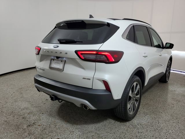 Used 2023 Ford Escape Platinum w/ Premium Technology Package image 5