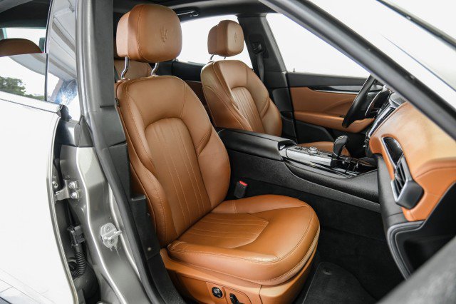 Used 2017 Maserati Levante S image 34