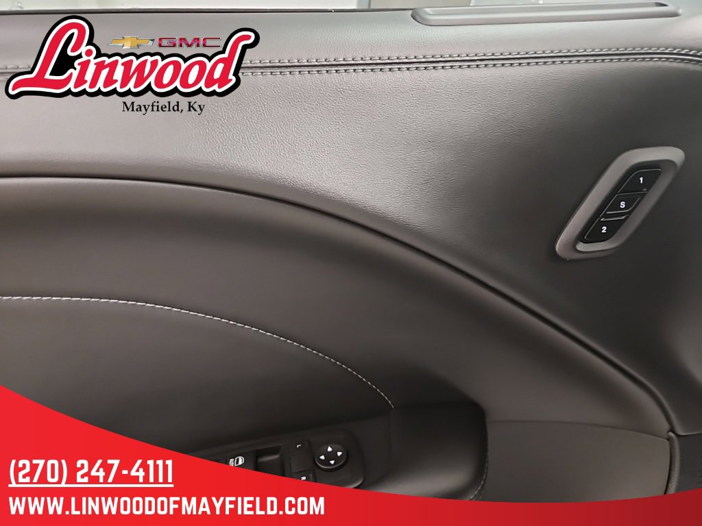 Used 2023 Dodge Challenger R/T w/ Plus Package image 12