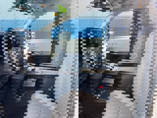 Used 2025 Toyota Sienna XLE w/ XLE Plus Package image 21