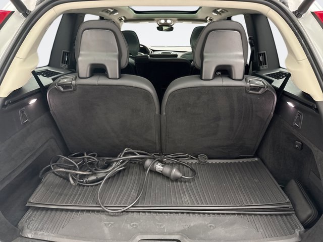 Used 2023 Volvo XC90 T8 Plus w/ Protection Package Premier image 21