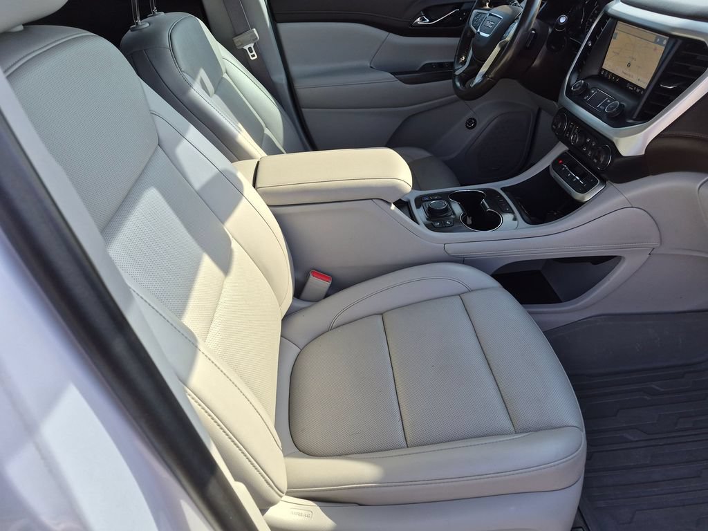 Used 2021 GMC Acadia SLT w/ Technology Package FWD image 20
