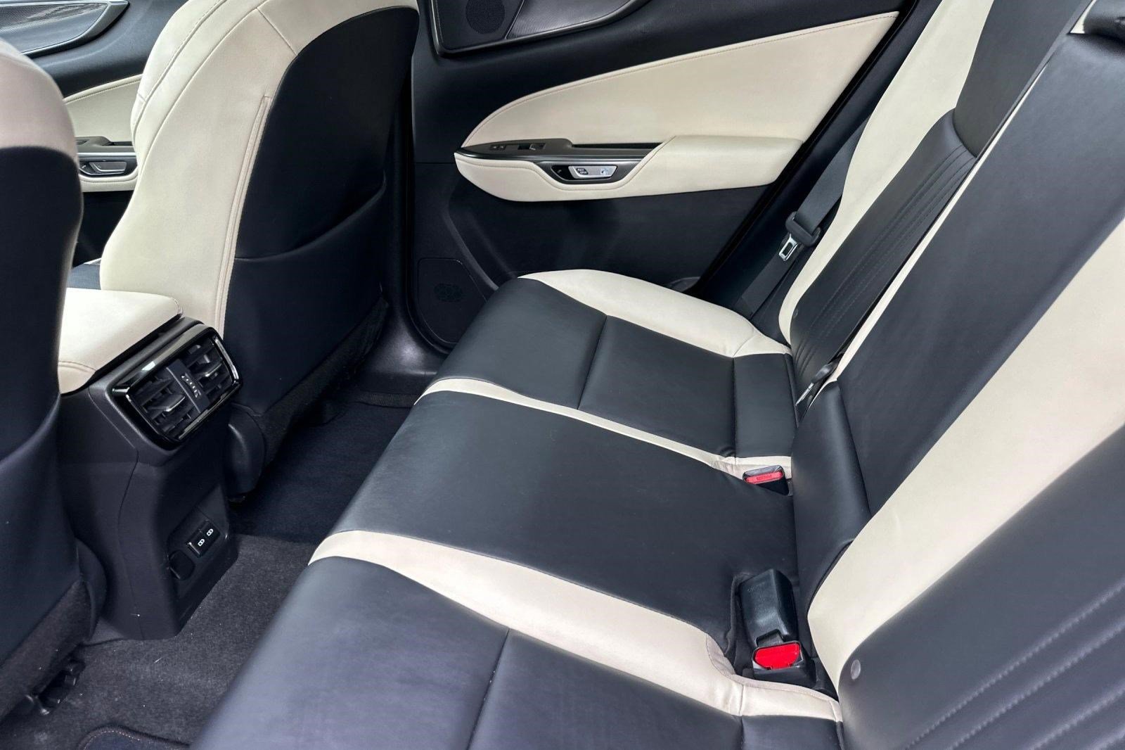 Certified 2024 Lexus NX 350h AWD w/ Cold Area Package image 27