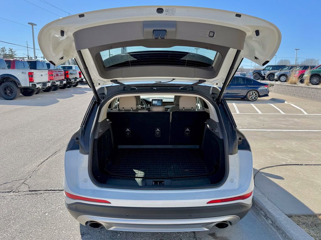 Certified 2020 Lincoln Corsair Reserve w/ Equipment Group 201A image 15