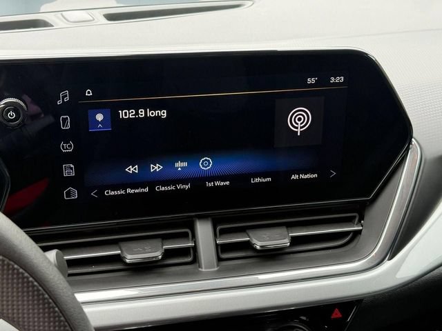 Certified 2025 Chevrolet Trax LT FWD image 15
