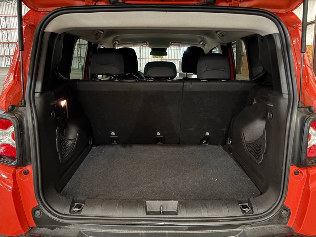 Used 2019 Jeep Renegade Sport image 13