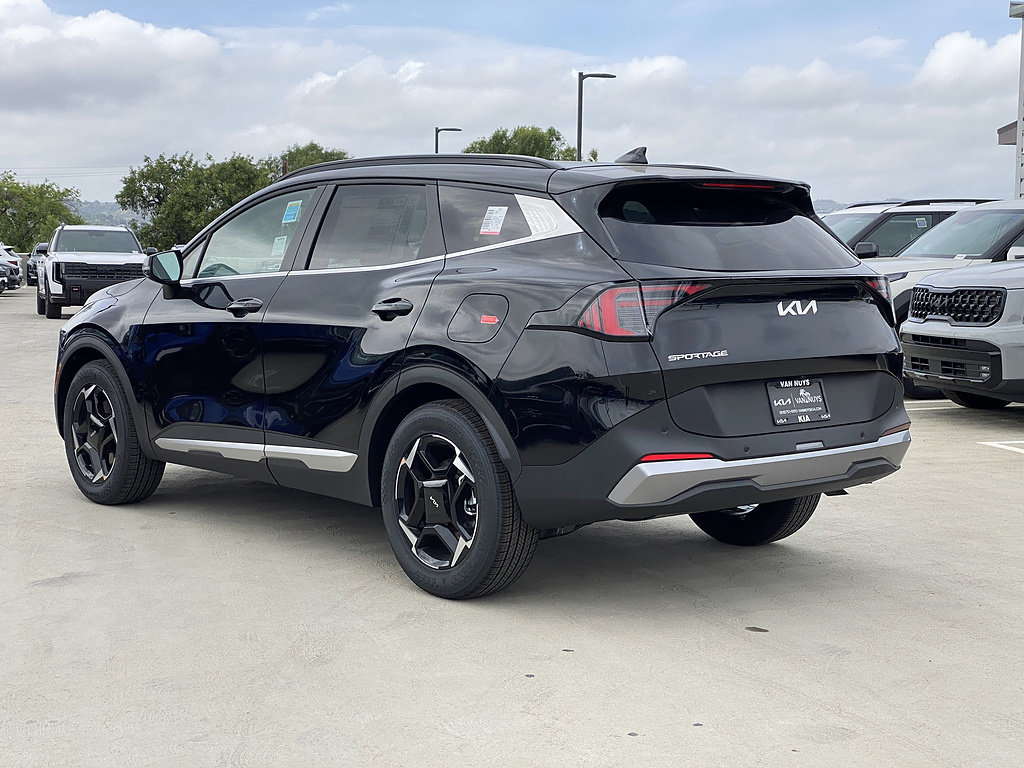 New 2026 Kia Sportage EX w/ EX Panorama Roof Package FWD image 6