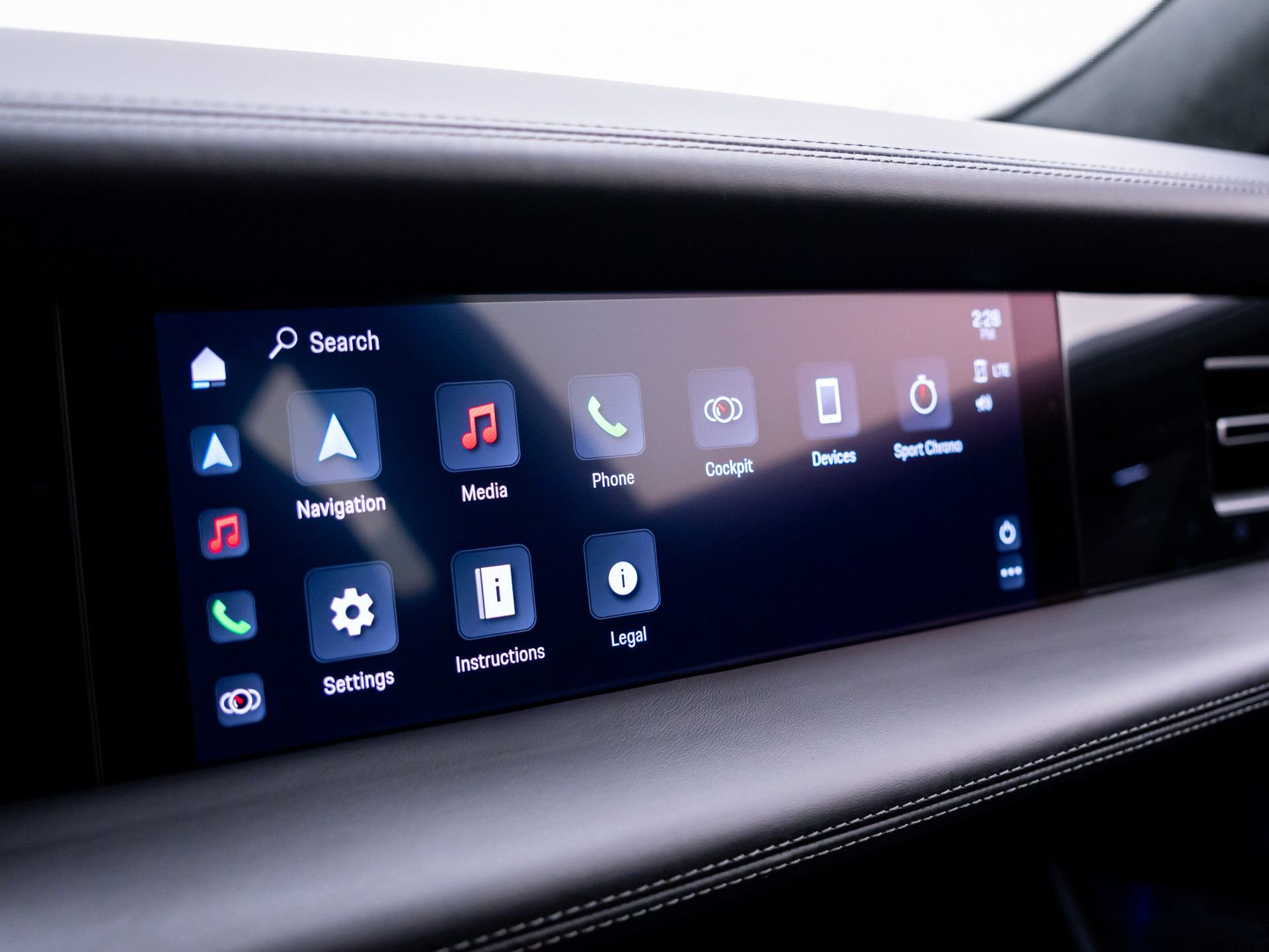 Used 2022 Porsche Taycan Turbo S image 26