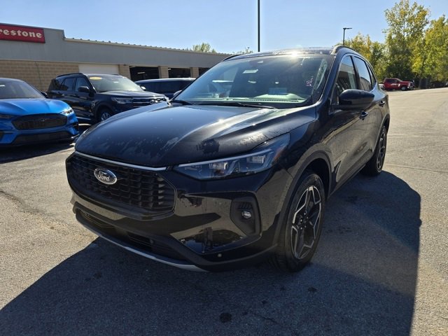 New 2026 Ford Escape Platinum image 7