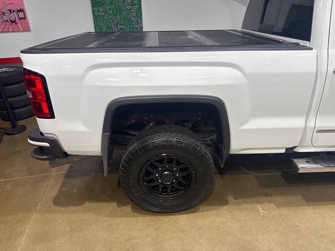 Used 2017 GMC Sierra 3500 Denali image 31