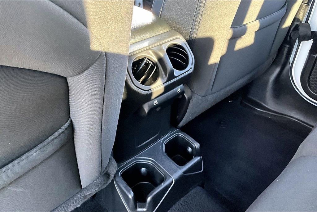 Used 2023 Jeep Gladiator Sport AWD/4WD image 11