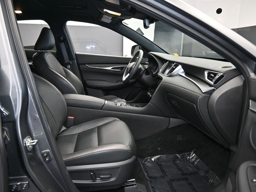 Used 2024 INFINITI QX55 Luxe w/ Cargo Package image 51