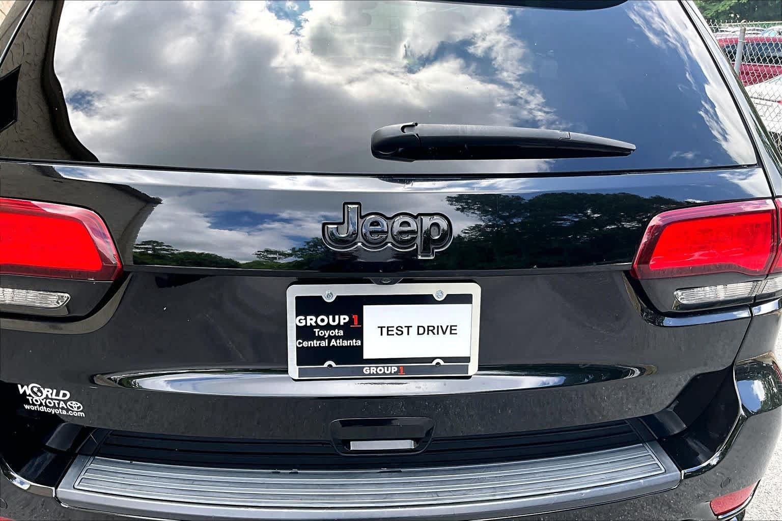 Used 2018 Jeep Grand Cherokee Altitude RWD image 31