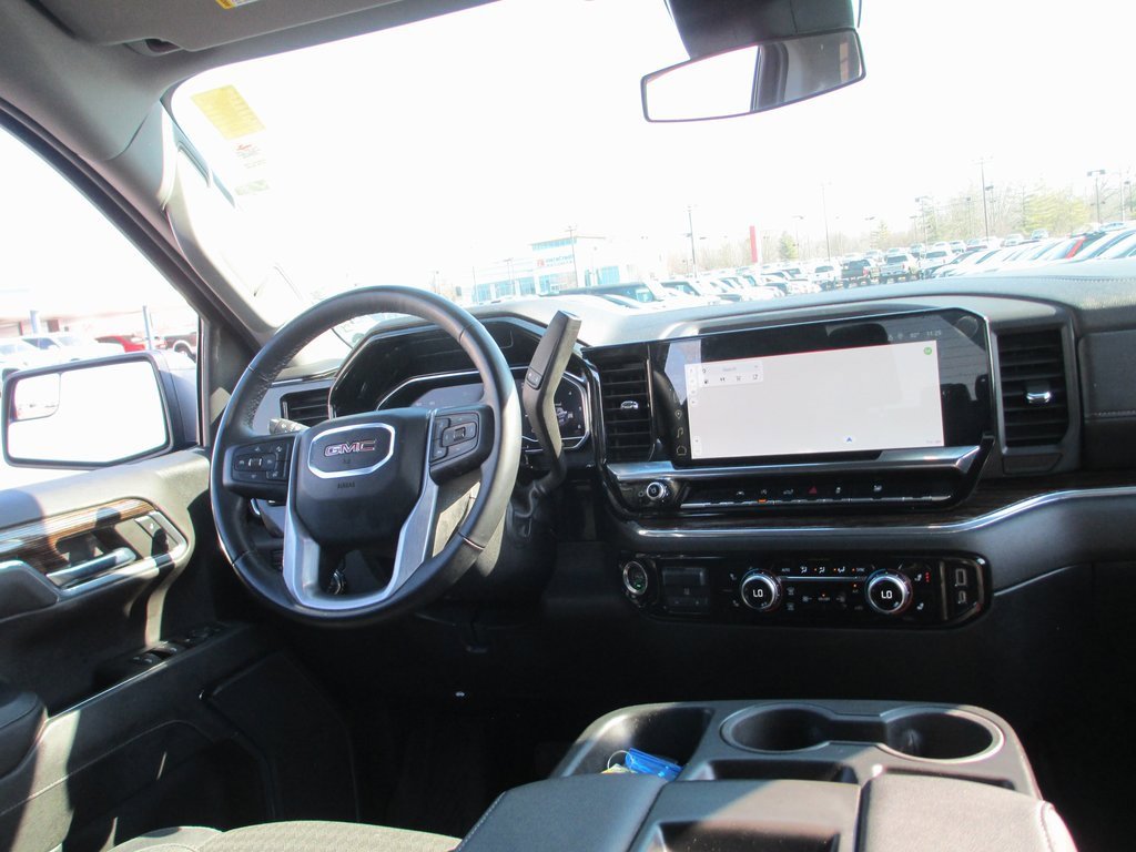 Used 2024 GMC Sierra 1500 Elevation image 23