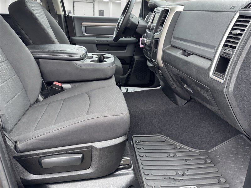 Used 2019 RAM 1500 Warlock AWD/4WD image 21