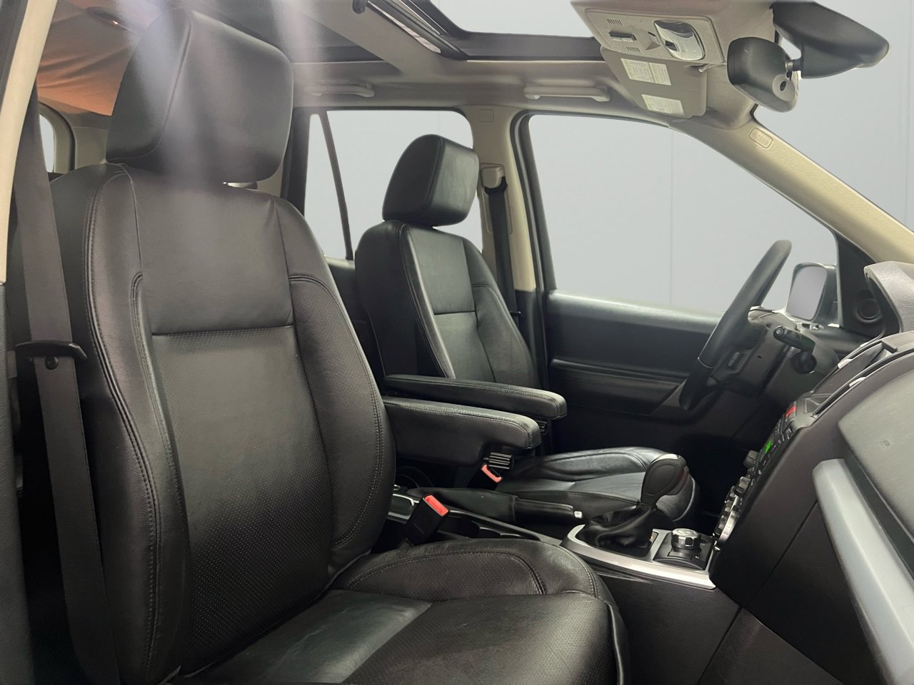 Used 2008 Land Rover LR2 HSE image 18