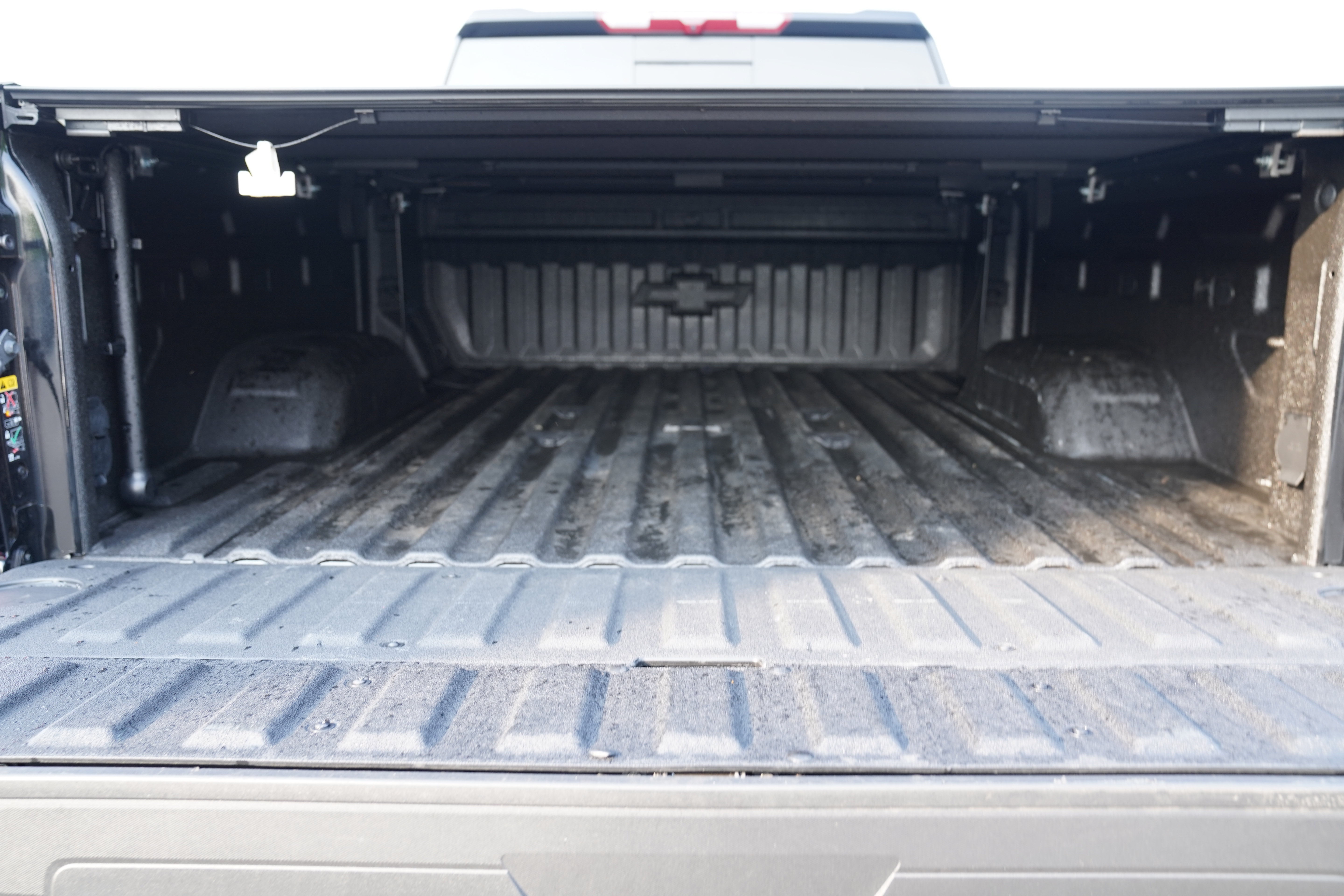 Used 2025 Chevrolet Silverado 3500 LTZ w/ LTZ Convenience Package AWD/4WD image 8