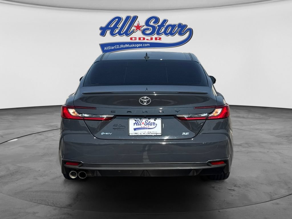 Used 2025 Toyota Camry SE FWD image 6
