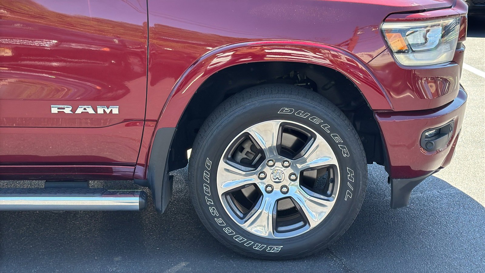 Used 2019 RAM 1500 Laramie w/ Sport Appearance Package AWD/4WD image 11
