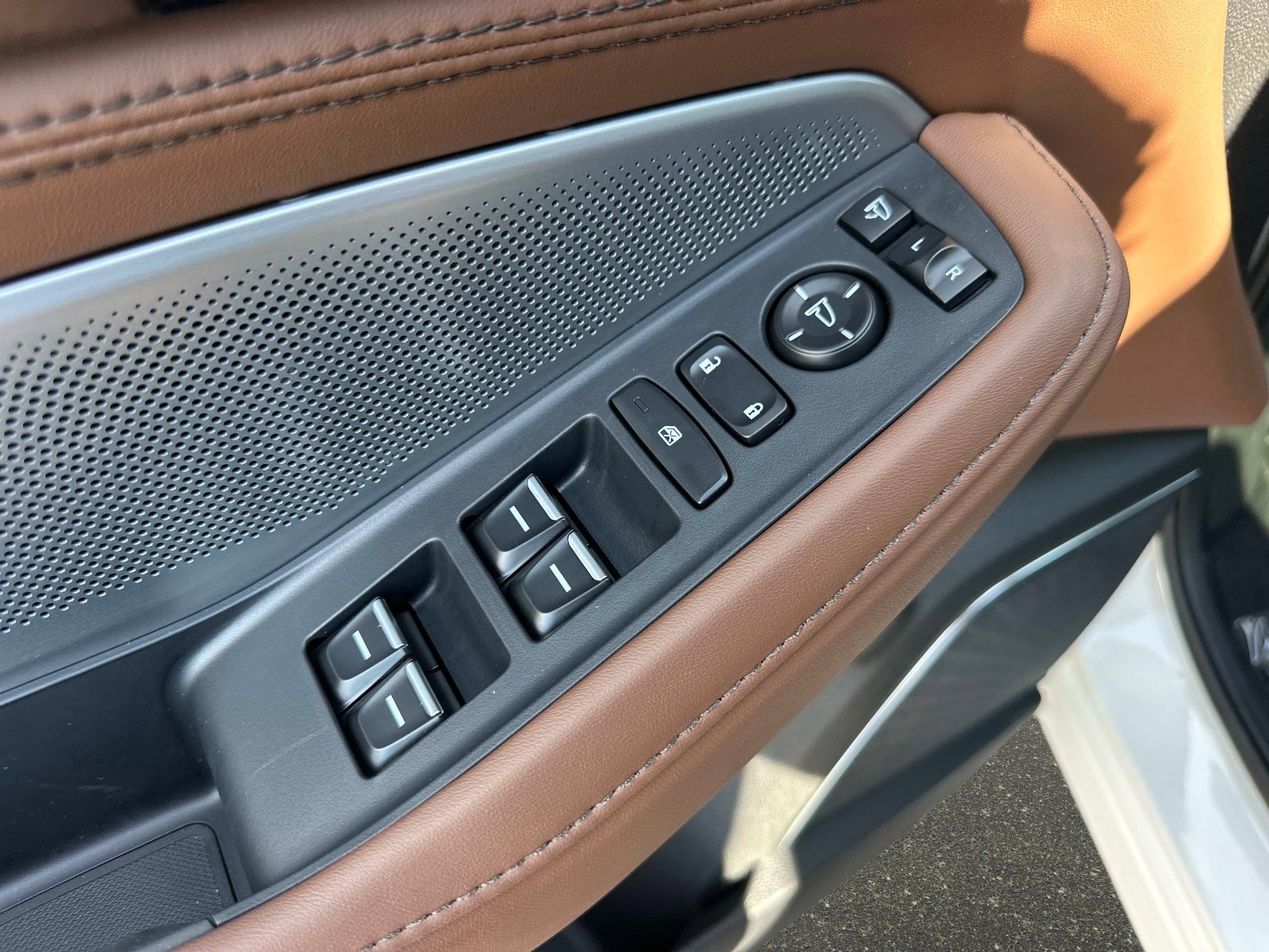 Used 2026 Acura MDX SH-AWD w/ Advance Package image 18