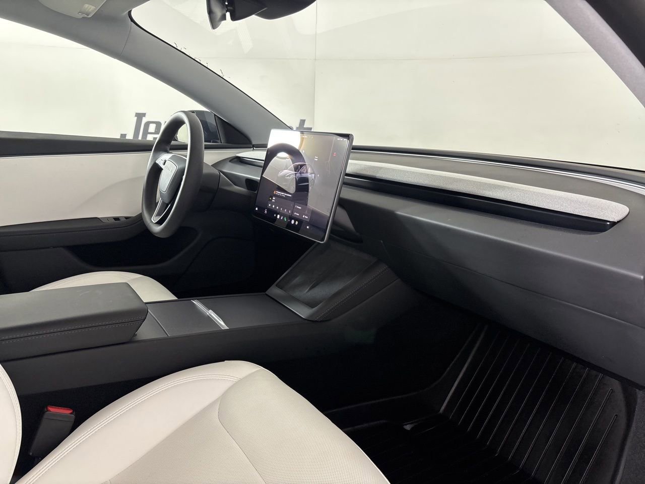 Used 2025 Tesla Model 3 Long Range image 24