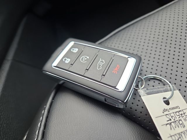 New 2025 Jeep Grand Cherokee L Limited w/ Luxury Tech Group II image 33