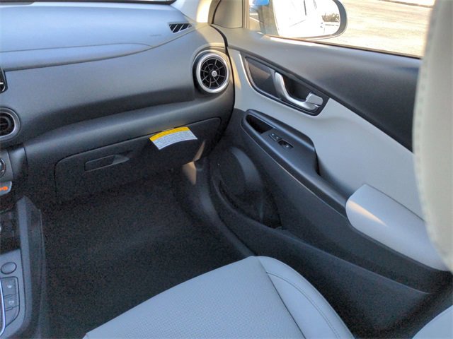 Used 2022 Hyundai Kona Limited w/ Winter Weather Package image 15